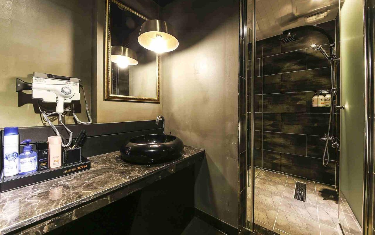 Design Hotel Xym Бучеон Екстериор снимка